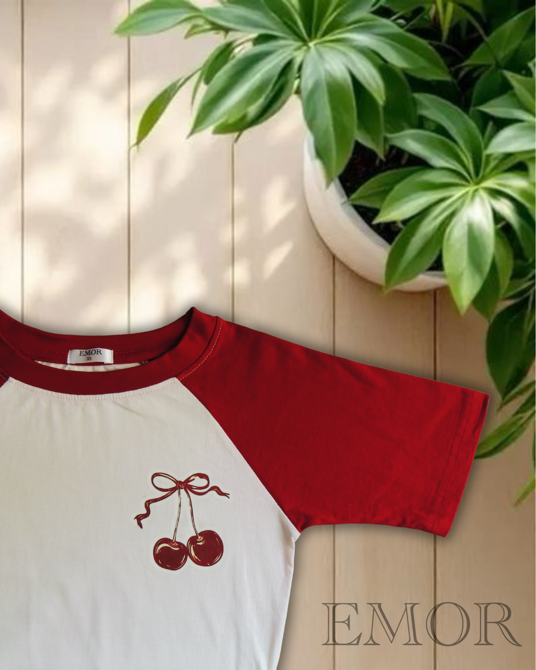 Cherry raglan fitted t-shirt