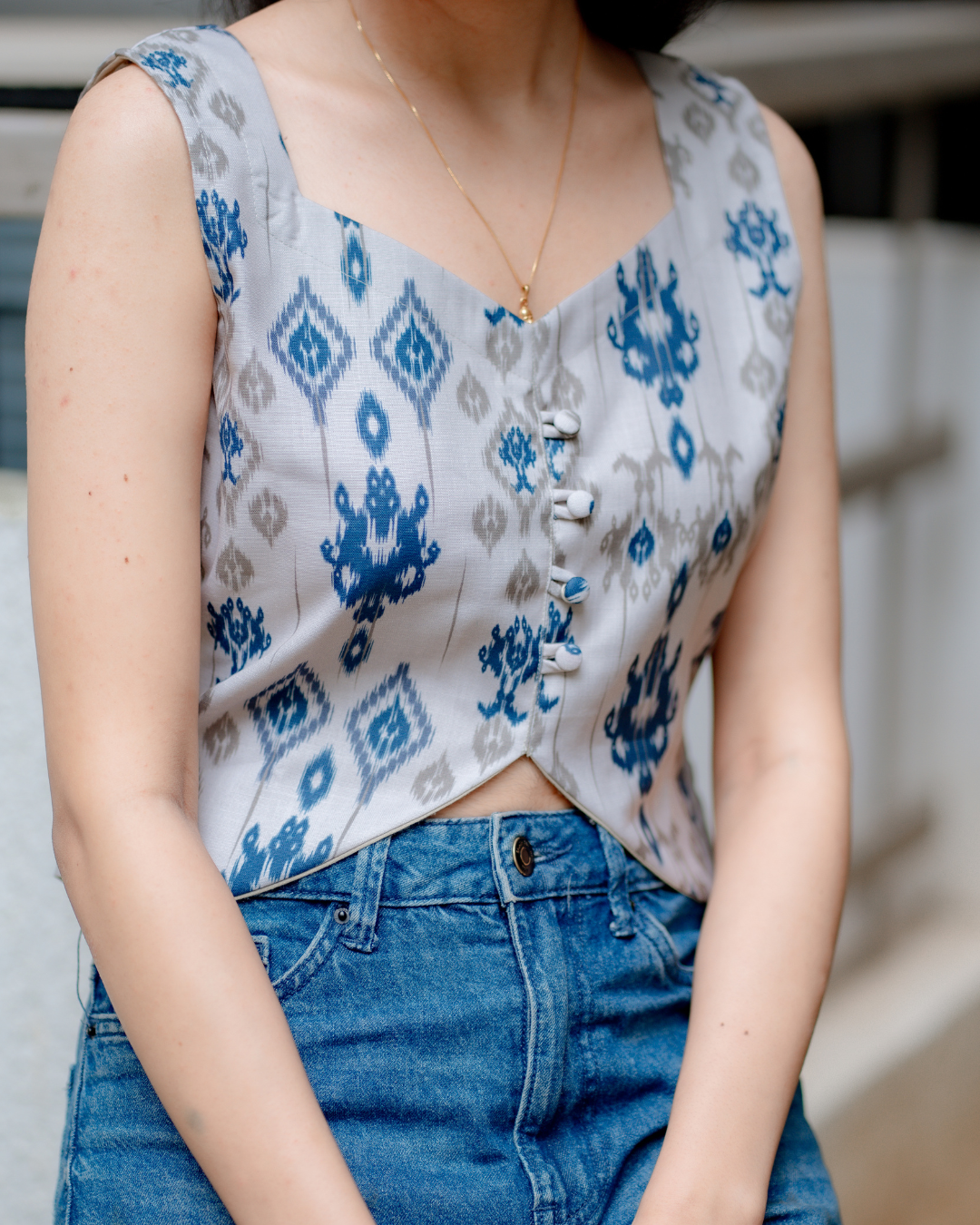 Printed Sweetheart Neck Crop Top